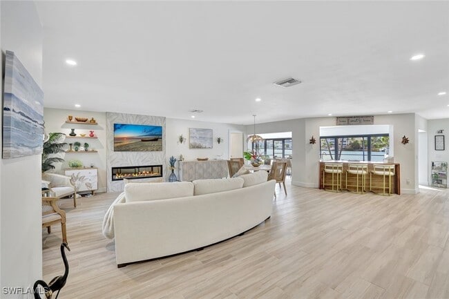 Foto del edificio - 236 Lagoon Ave