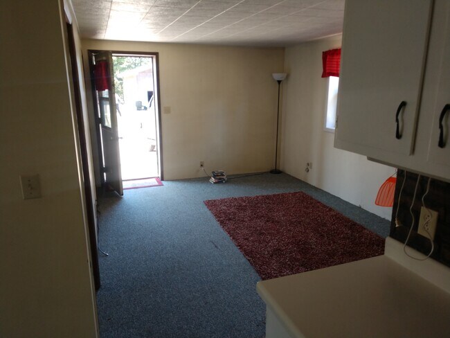 Foto del edificio - 48380 Jefferson St
