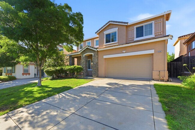 Foto del edificio - 5486 Benttree Way