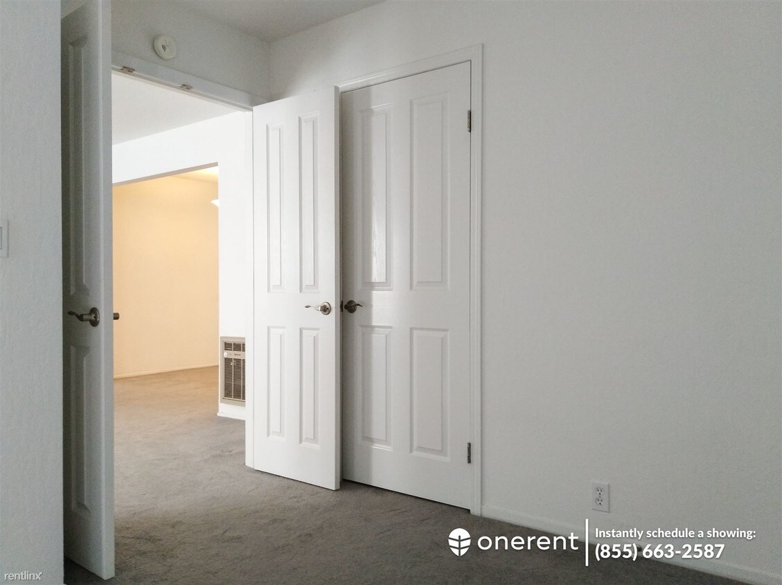 Foto principal - 2 br, 1 bath Condo - 385 Camelback Rd Unit 28
