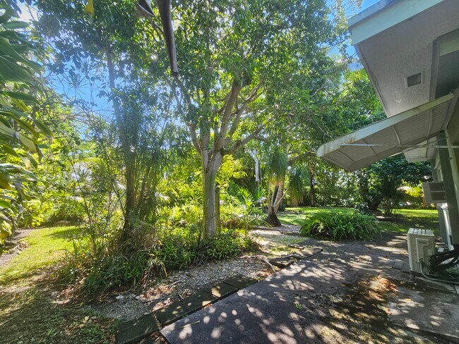 Foto del edificio - 8235 SW 62nd Ave