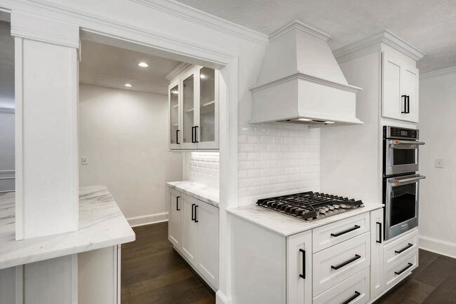 Building Photo - 1095 Willow Bnd , Roswell , GA , 30075