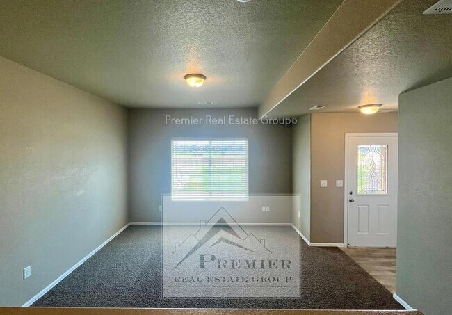 Photo - 7614 Spruce Pne Grv Townhome