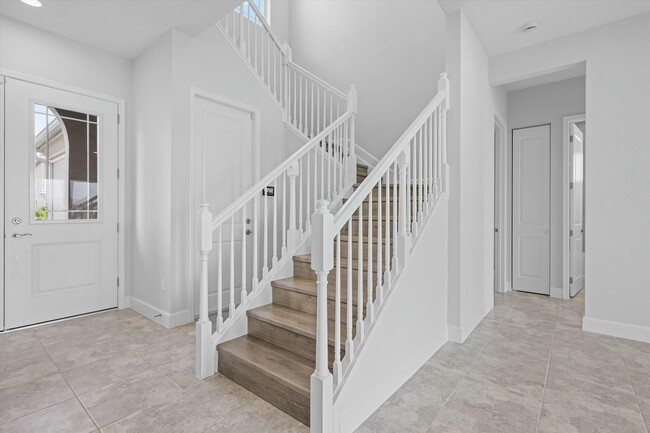Building Photo - 14964 RedCove Pl