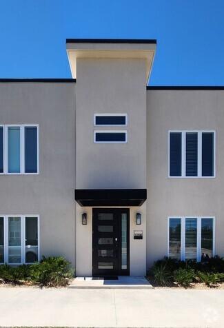 Building Photo - 3296 SW 49th Terrace
