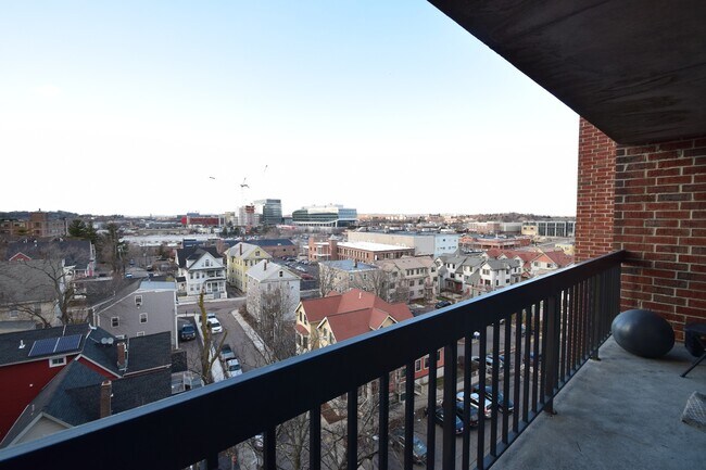 Foto del edificio - 15 N Beacon St