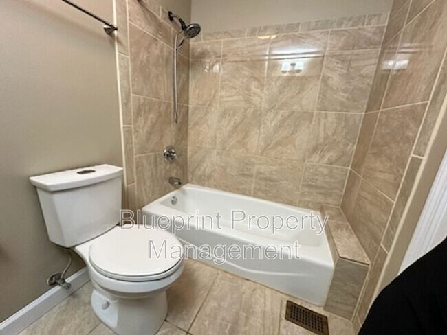 Foto del edificio - 118 Ridge Park Dr