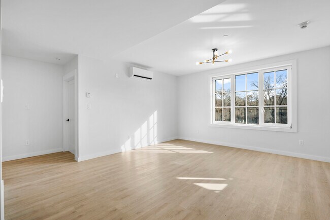 Foto del edificio - 139 Fifth Ave