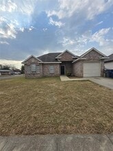 Building Photo - 3038 Flask Dr