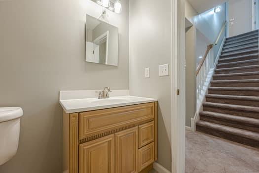 Foto del edificio - 903 Beaumont Ct