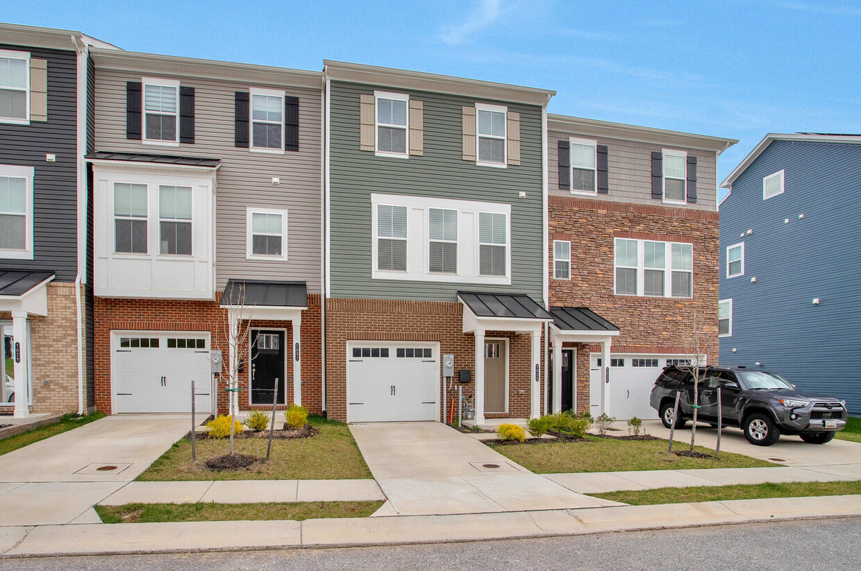Foto principal - 7033 Fox Glove Ln