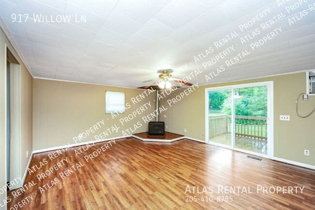 Foto del edificio - 917 Willow Ln