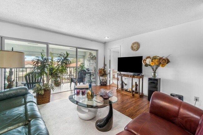 Building Photo - 4070 Tivoli Ct