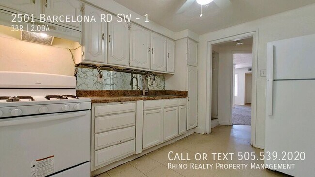 Foto del edificio - 2501 Barcelona Rd