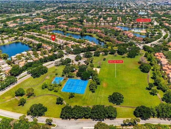 Foto del edificio - 10691 NW 12th Dr