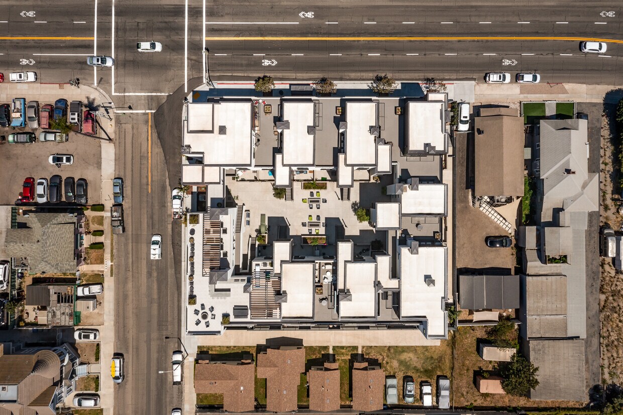 The Kalthom Building Apartments in Ventura, CA Westside Rentals