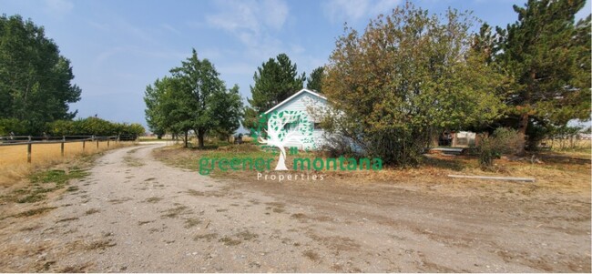 Building Photo - Ranch style home on 5 acres