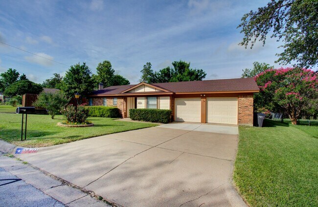 Foto del edificio - 6470 Westrock Dr