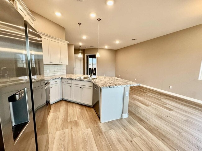 Foto del edificio - 4960 N Pemberley St