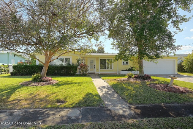 Building Photo - 453 Dolphin St