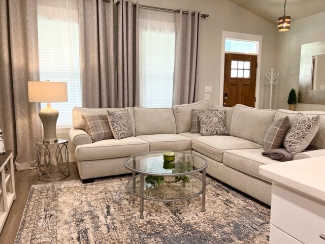 Foto del edificio - 2071 W Romana St