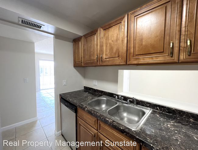 Foto del edificio - 2 br, 2 bath House - 1830 Abbey Rd #204