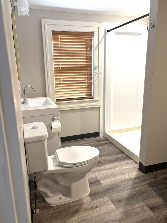 Foto del edificio - 218 N 3rd St