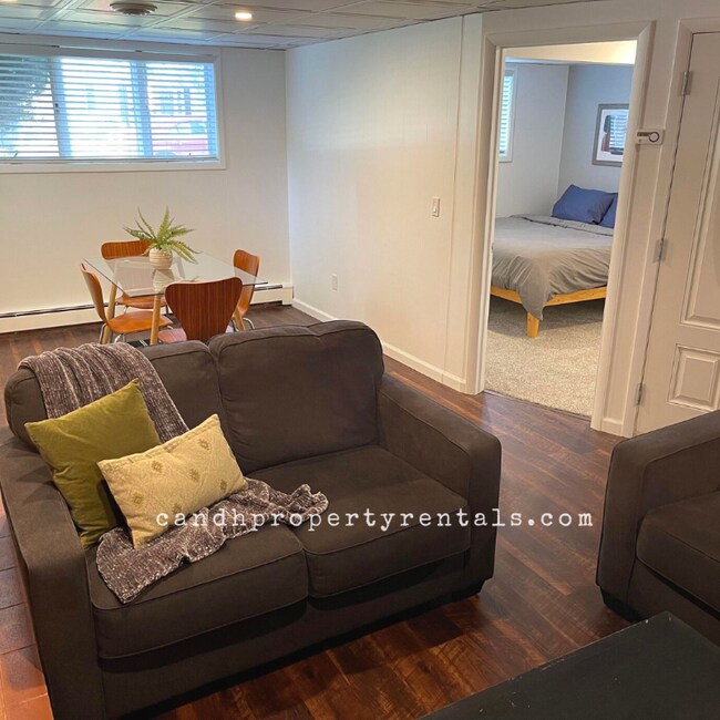 Building Photo - 433 Beverly Hill Blvd