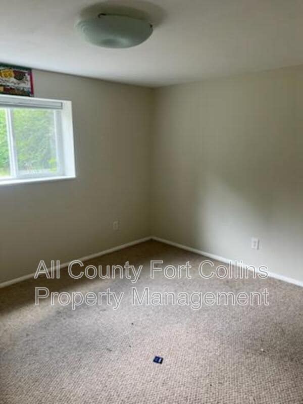 Building Photo - 1412 Brentwood Dr