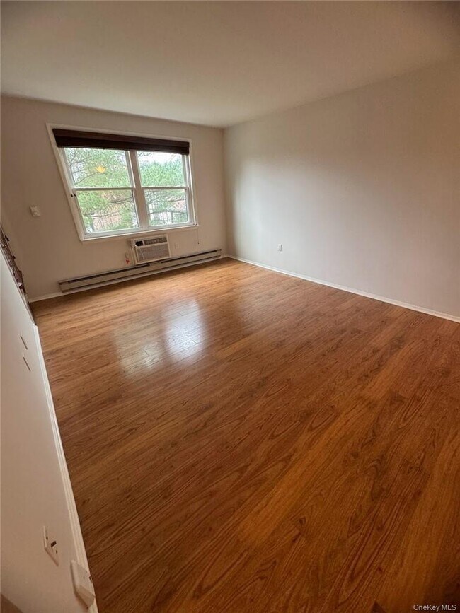 Foto del edificio - 716 Sierra Vista Ln