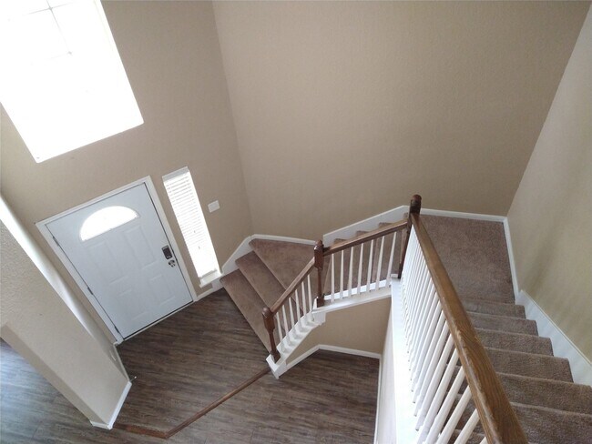 Building Photo - 2315 Thorn Berry Creek Ln