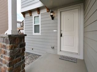 Building Photo - 9242 Waters Edge Dr