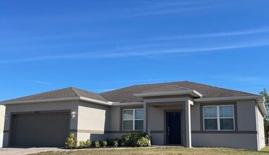 Building Photo - 1403 NE 2nd Pl