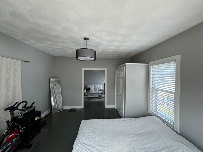 Foto del edificio - 1062 Saratoga St