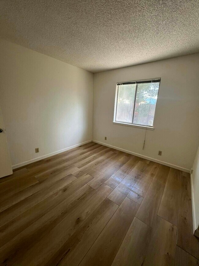 Foto del edificio - 7638 24th St