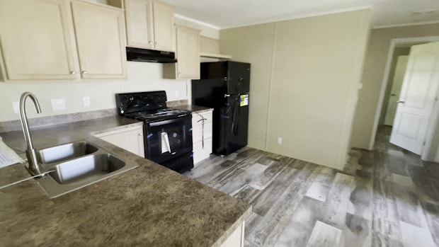 Building Photo - 430 N Crotty Ln