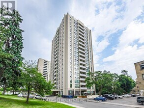 Building Photo - 141-141 Lyon Ct