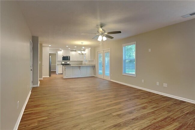 Building Photo - 3282 Summit Glen Dr
