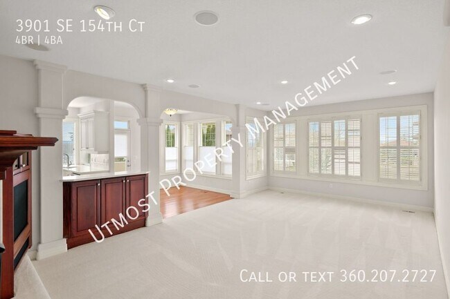 Building Photo - Immaculate Frank Lloyd Wright Inspired Hom...