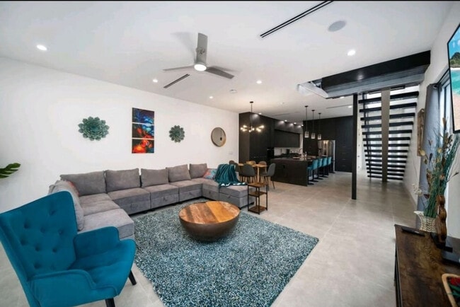 Foto del edificio - 1514 NE 5th Ct