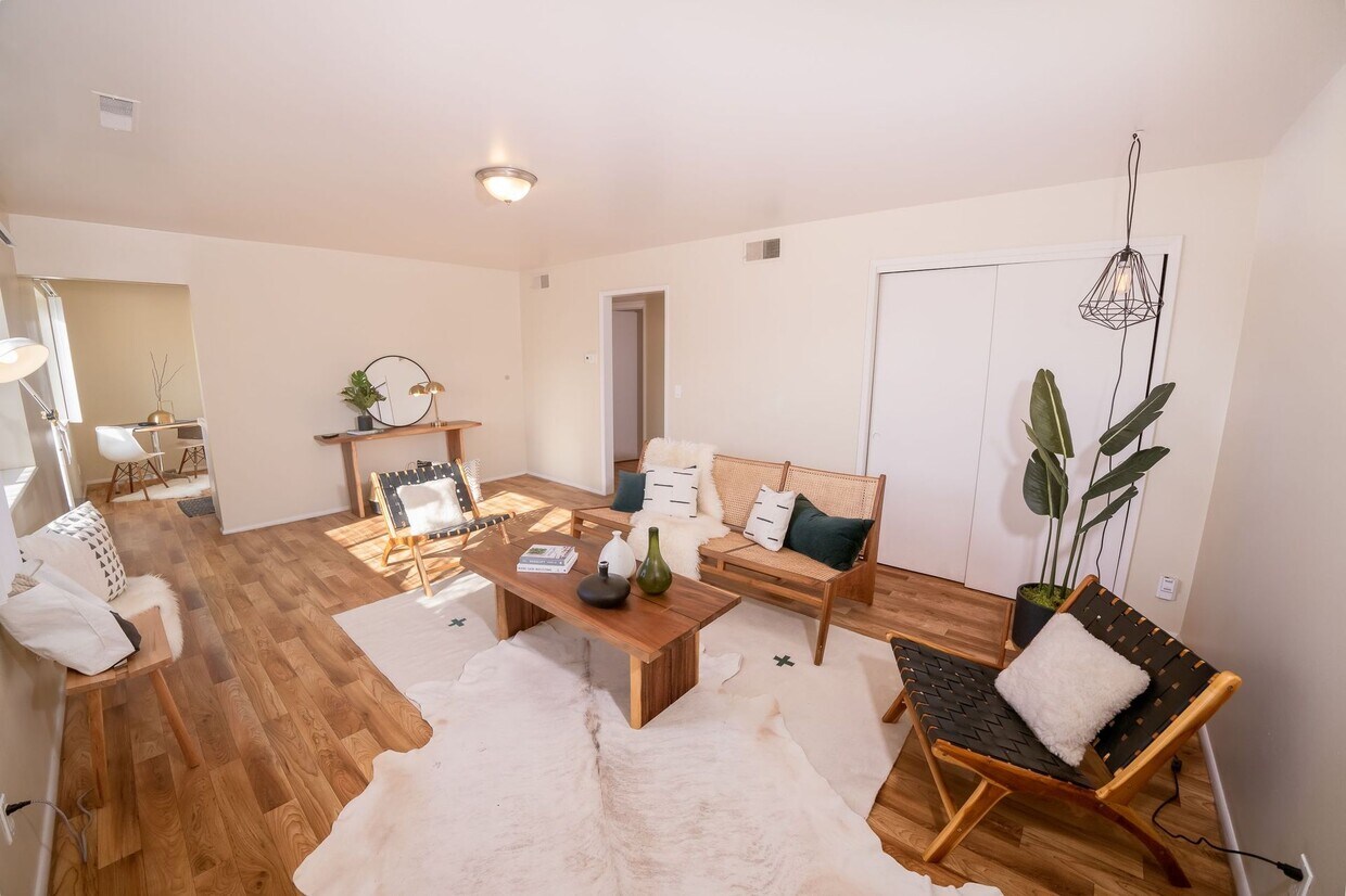Beautiful Two Bed Apartment Close to Sugar House: Washer/Dryer and Parking Included! - Beautiful Two Bed Apartment Close to Sugar...