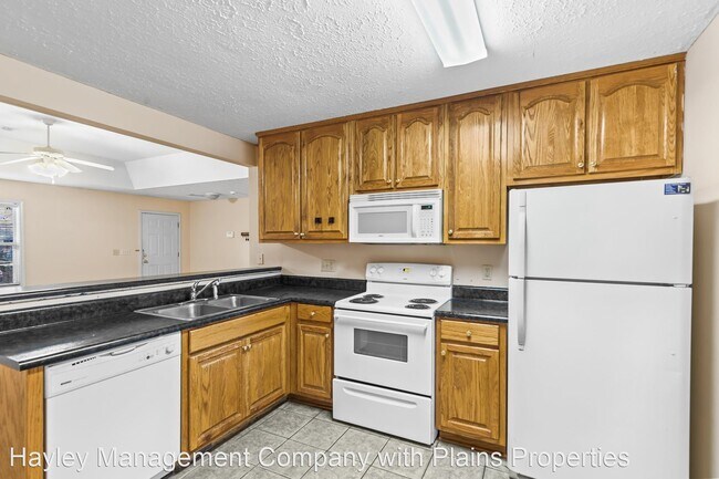 Foto del edificio - 3 br, 3 bath House - 690 Yeager Ln