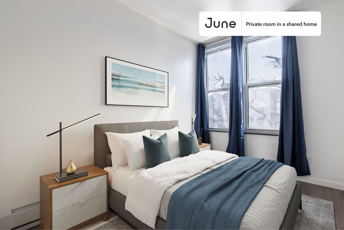 Foto principal - Room in Shared 4 bed/2 bath home