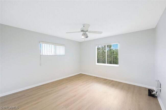 Foto del edificio - 3031 Sandpiper Bay Cir