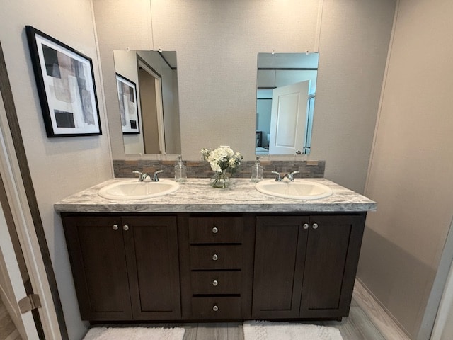 Building Photo - 15966 S Flores Rd