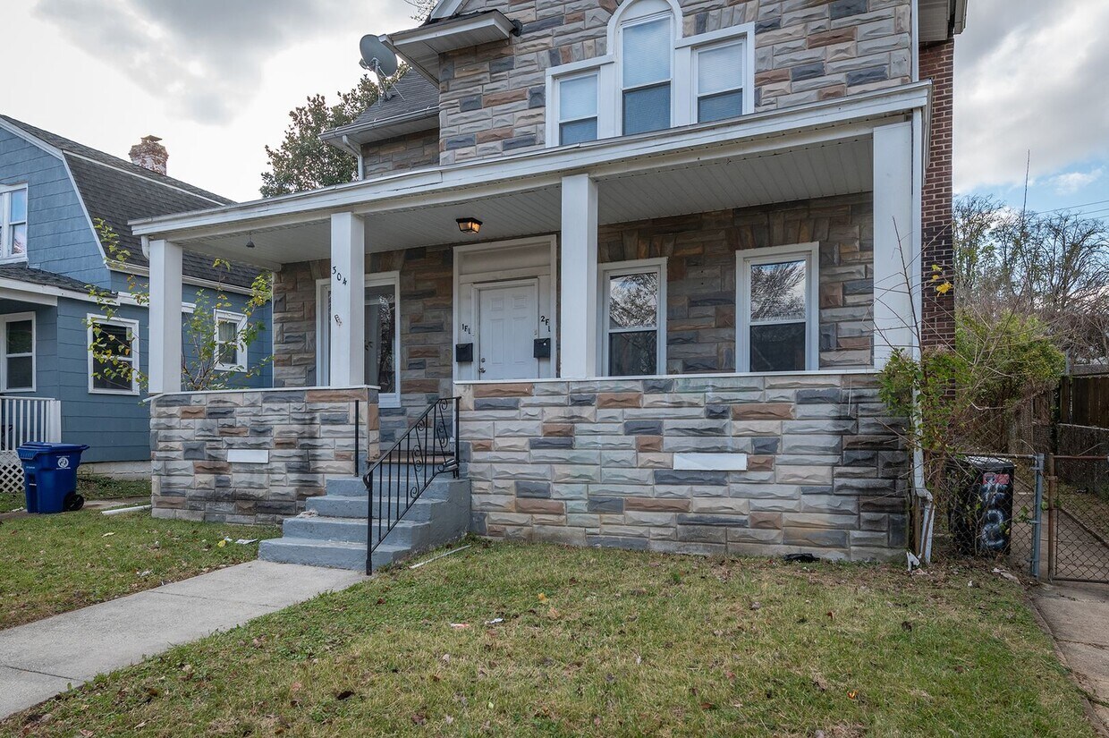 304 Collins Ave Unit 304 S Collins Ave 1, Baltimore, MD 21229 Room