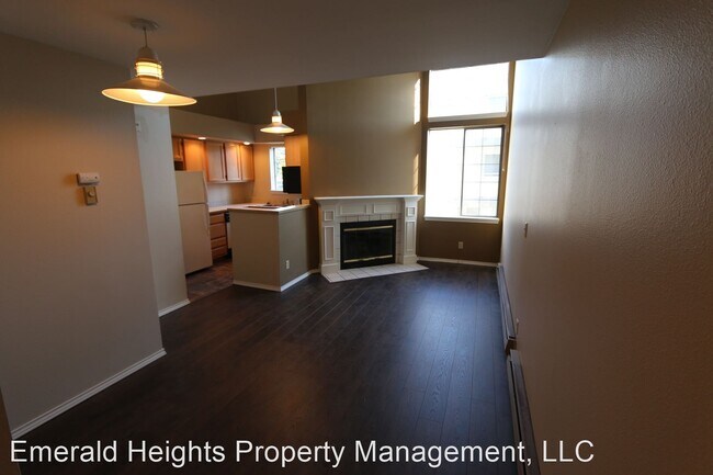 Building Photo - 10306 Holman Rd N