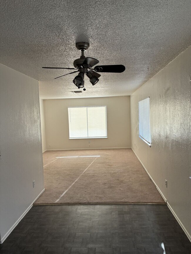 Foto del edificio - 2 Bedroom 1 Bath Home