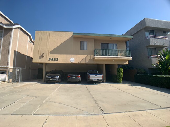 Building Photo - 3622 Empire Dr