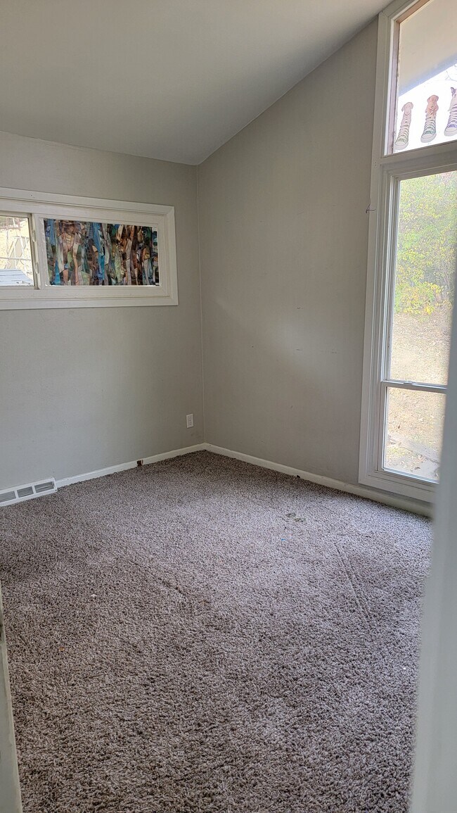 Foto del edificio - 2531 Lynner Dr